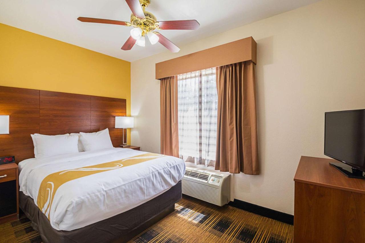 Quality Inn & Suites Lampasas Eksteriør billede